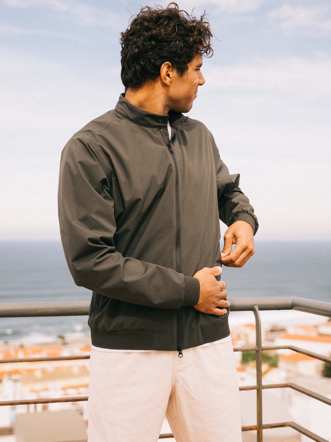 PLAIN JACKET