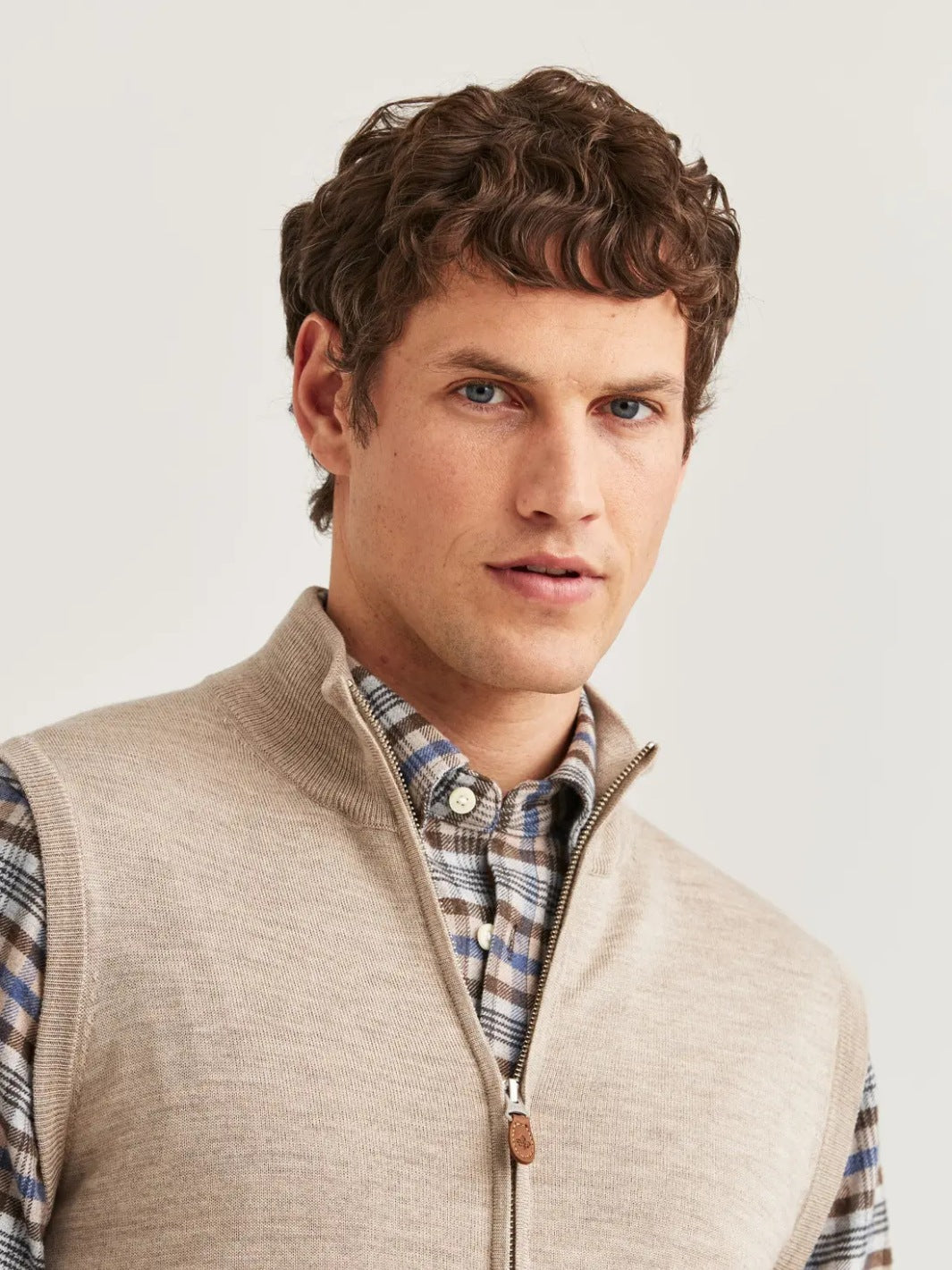 MERINO ZIP VEST