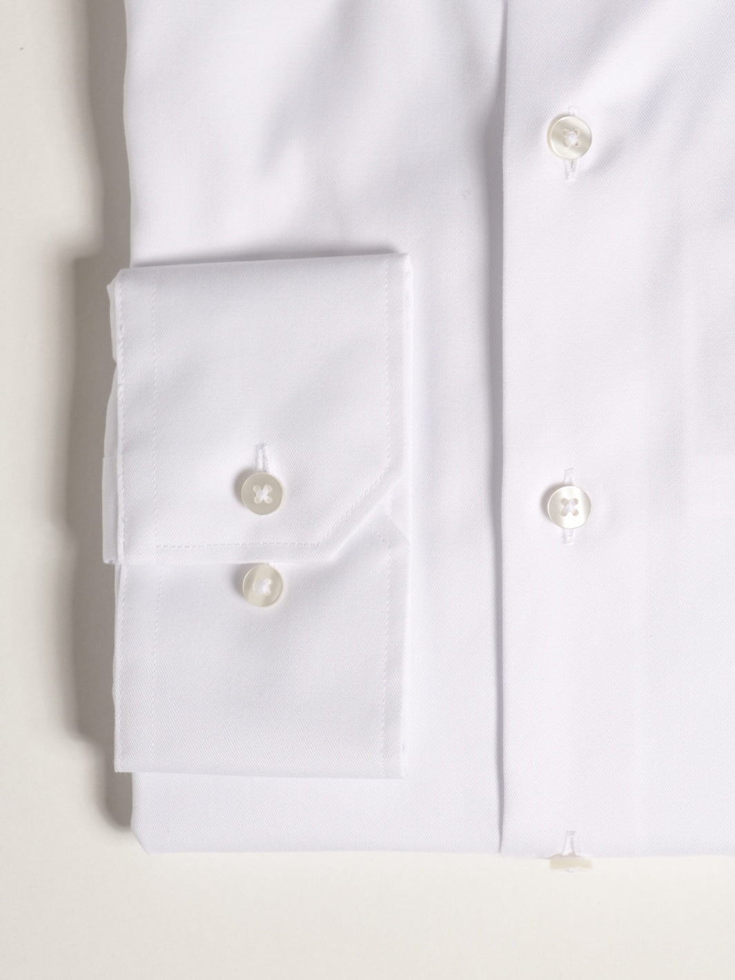 MODERN FIT SHIRT