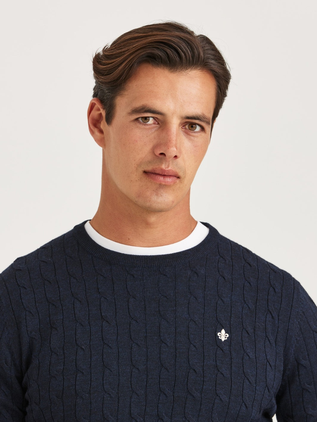 MERINO CABLE O-NECK