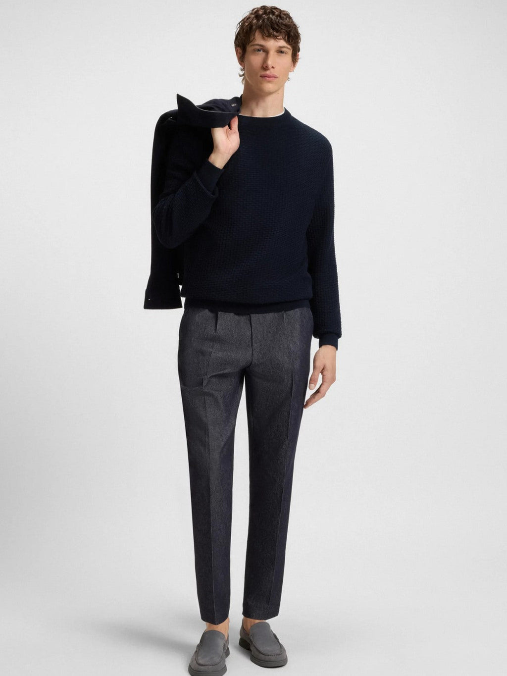 STRUCTURED SWEATER