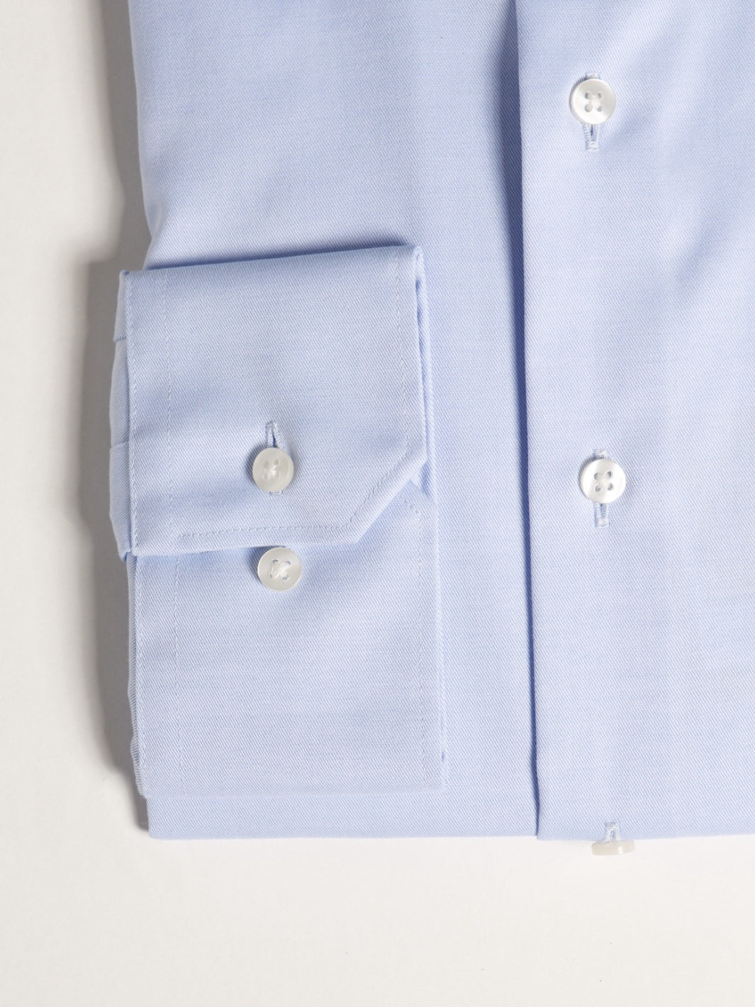 MODERN FIT SHIRT