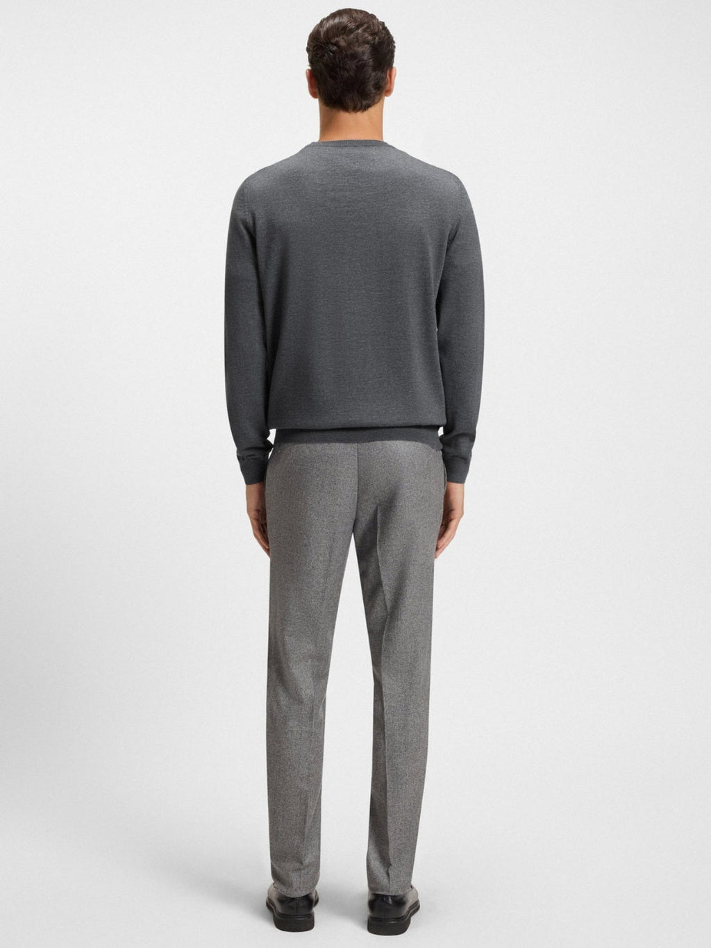 VIRIGIN WOOL V-NECK