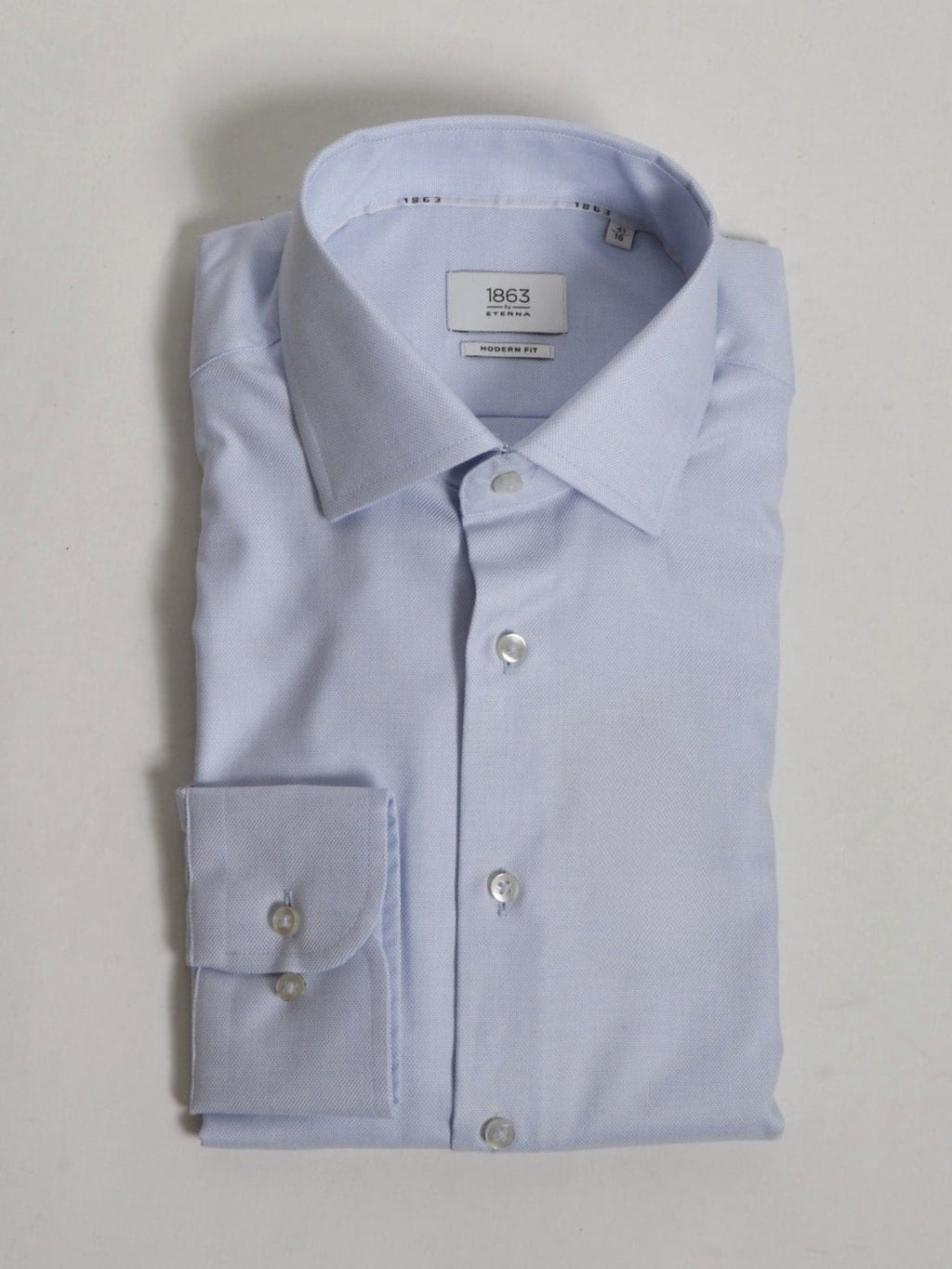 MODERN-FIT SHIRT