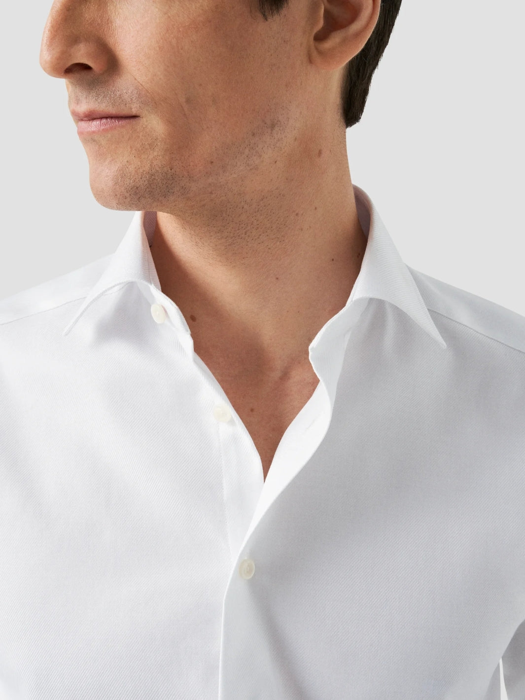 CONTEMPORARY TEXTURED TWILL SKJORTE