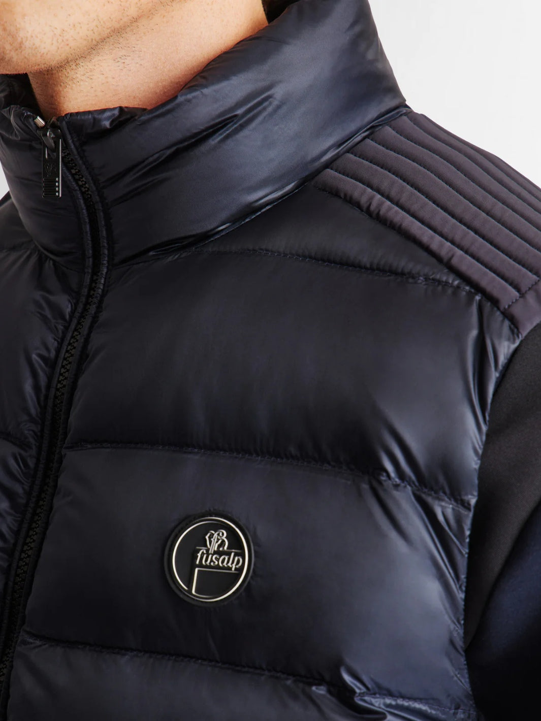 GORVONE VEST