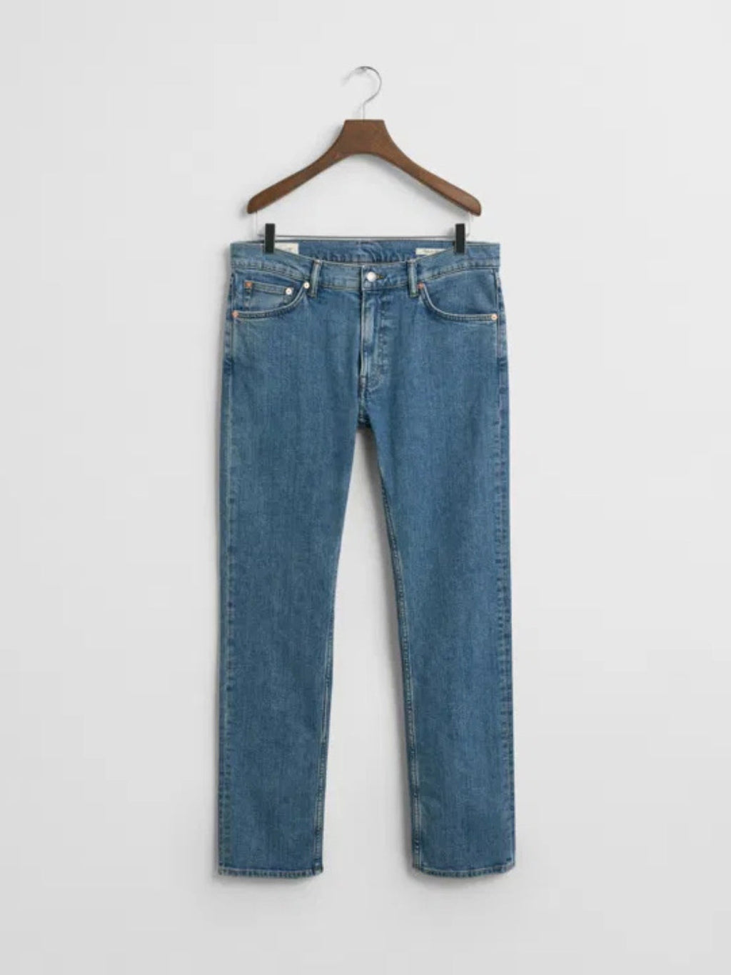CLEAN WASH JEANS