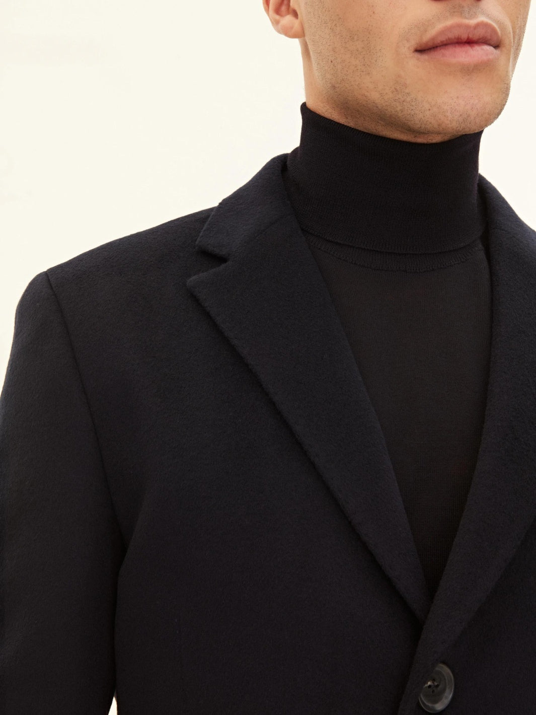 SYLAR COAT