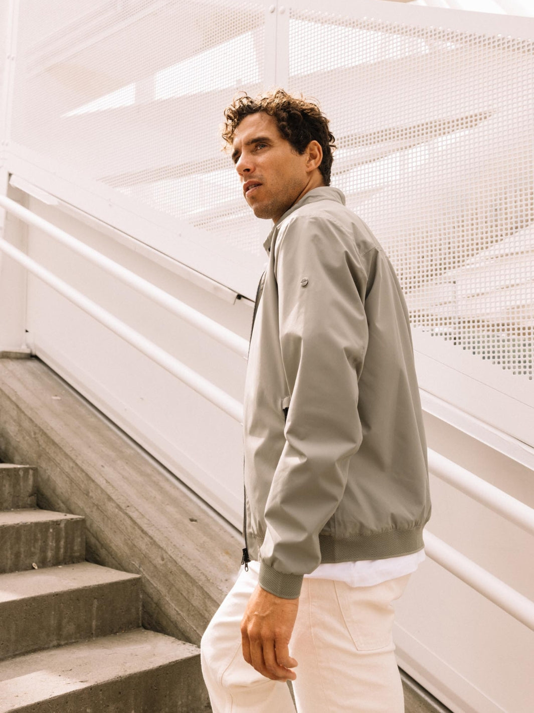 PLAIN JACKET