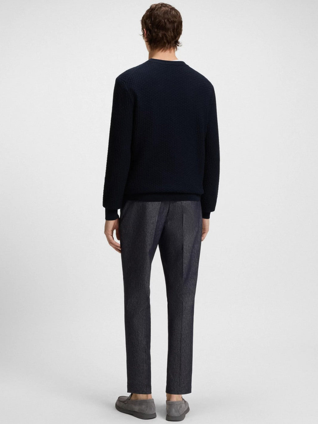 STRUCTURED SWEATER