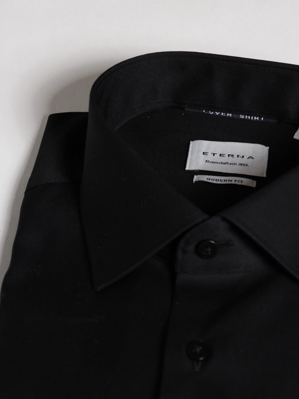 MODERN FIT SHIRT