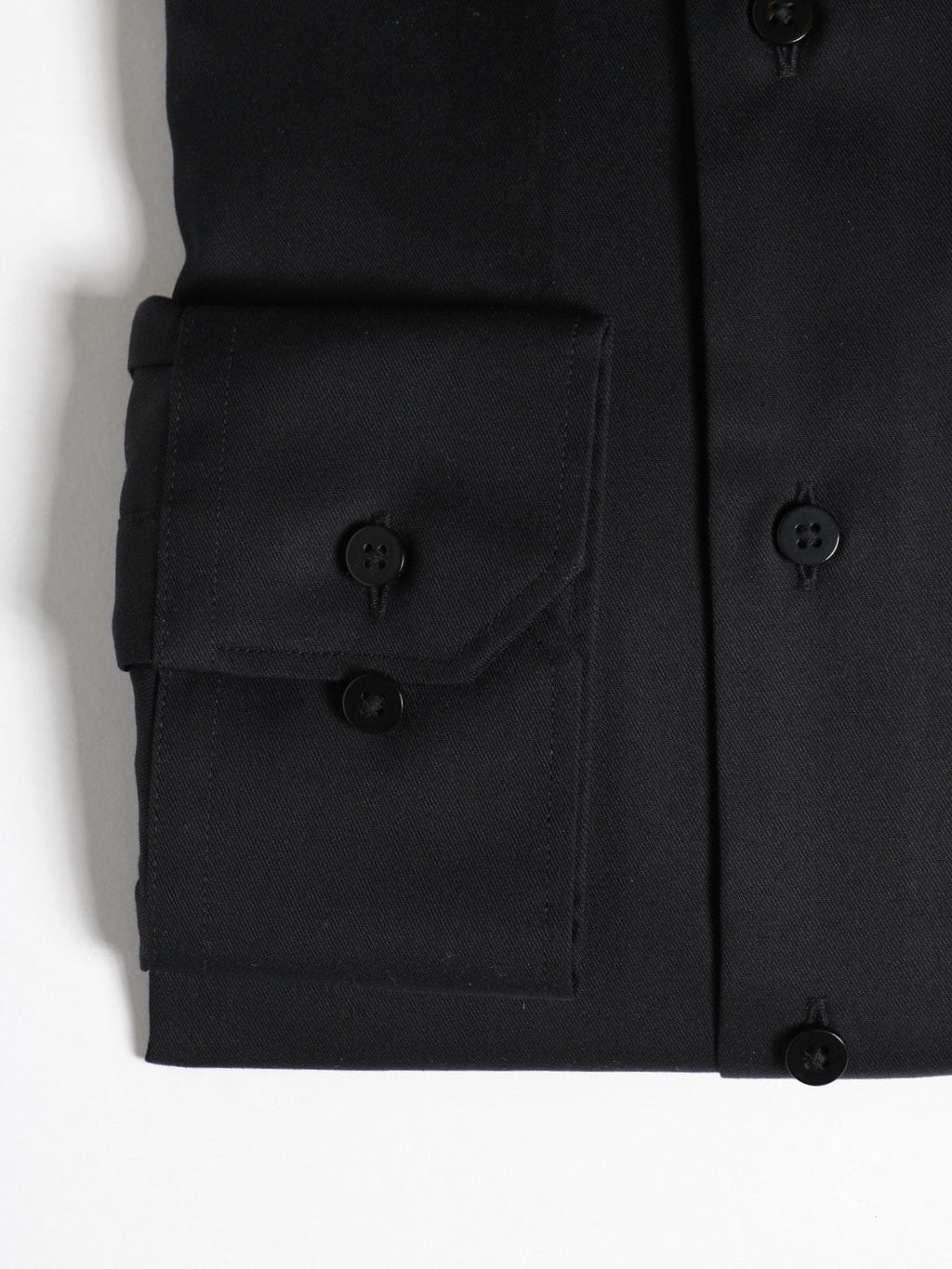 MODERN FIT SHIRT