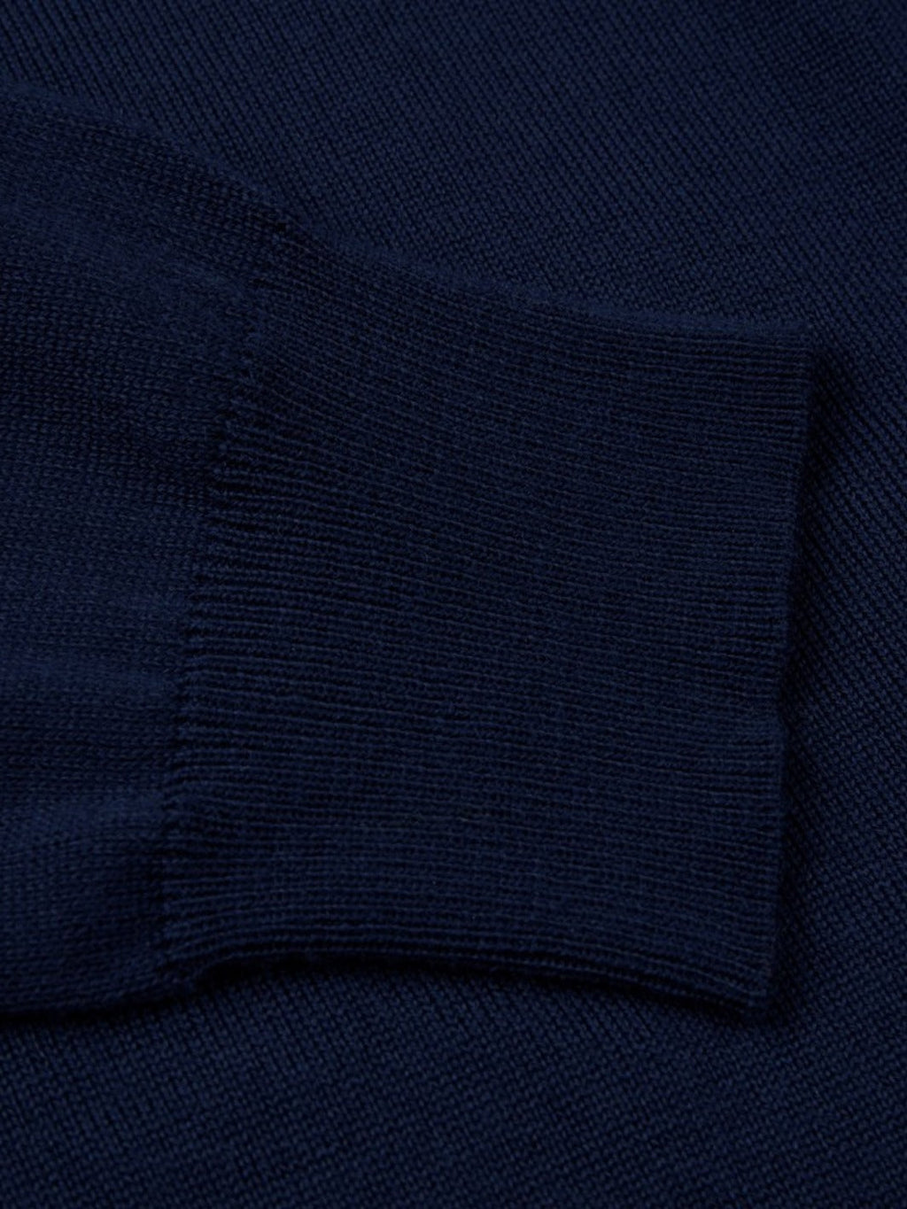 MERINO V-NECK SWEATER