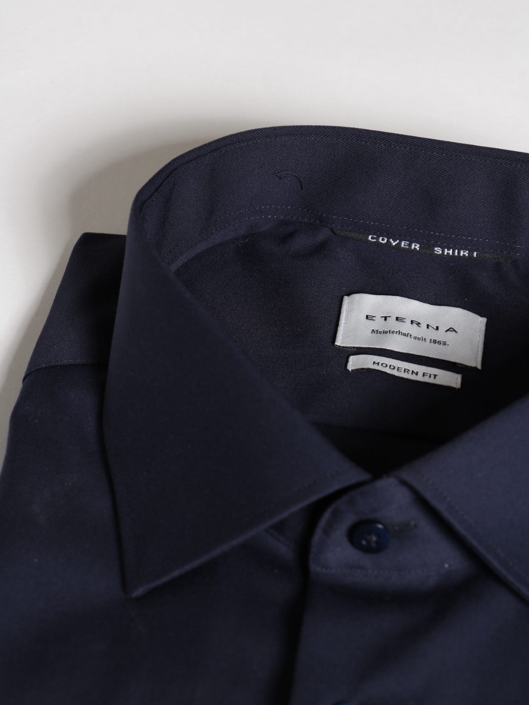 MODERN FIT SHIRT