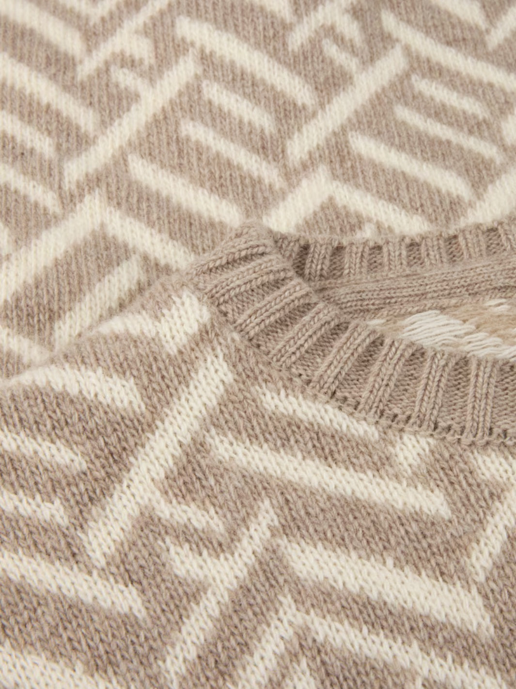 PATTERNED MERINO SWEATER